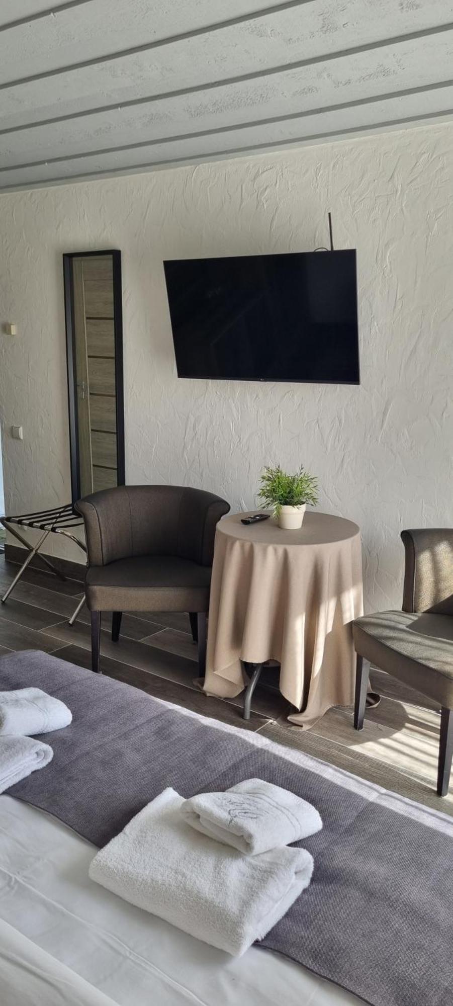 Cozy Stay By Kaunas Vila 9Vejai Girininkai Exteriör bild